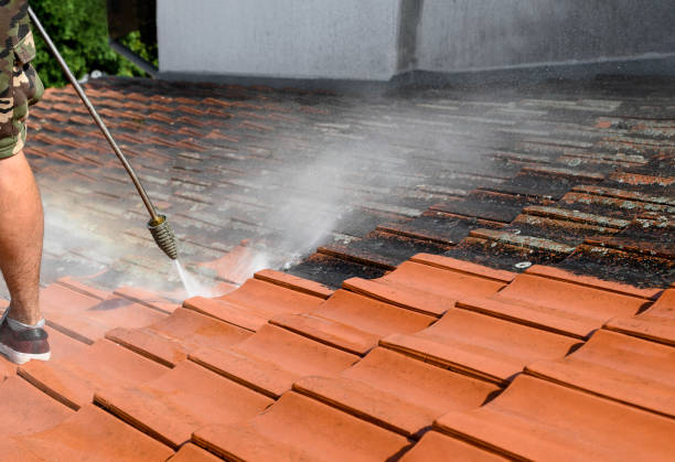 Best Commercial Building Pressure Washing  in Grove City, FL